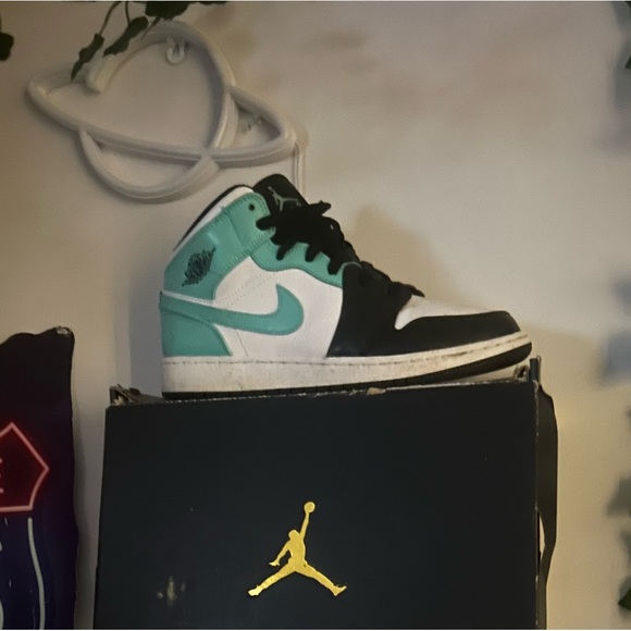 nike jordan size 7 worn - Picture 2 of 3